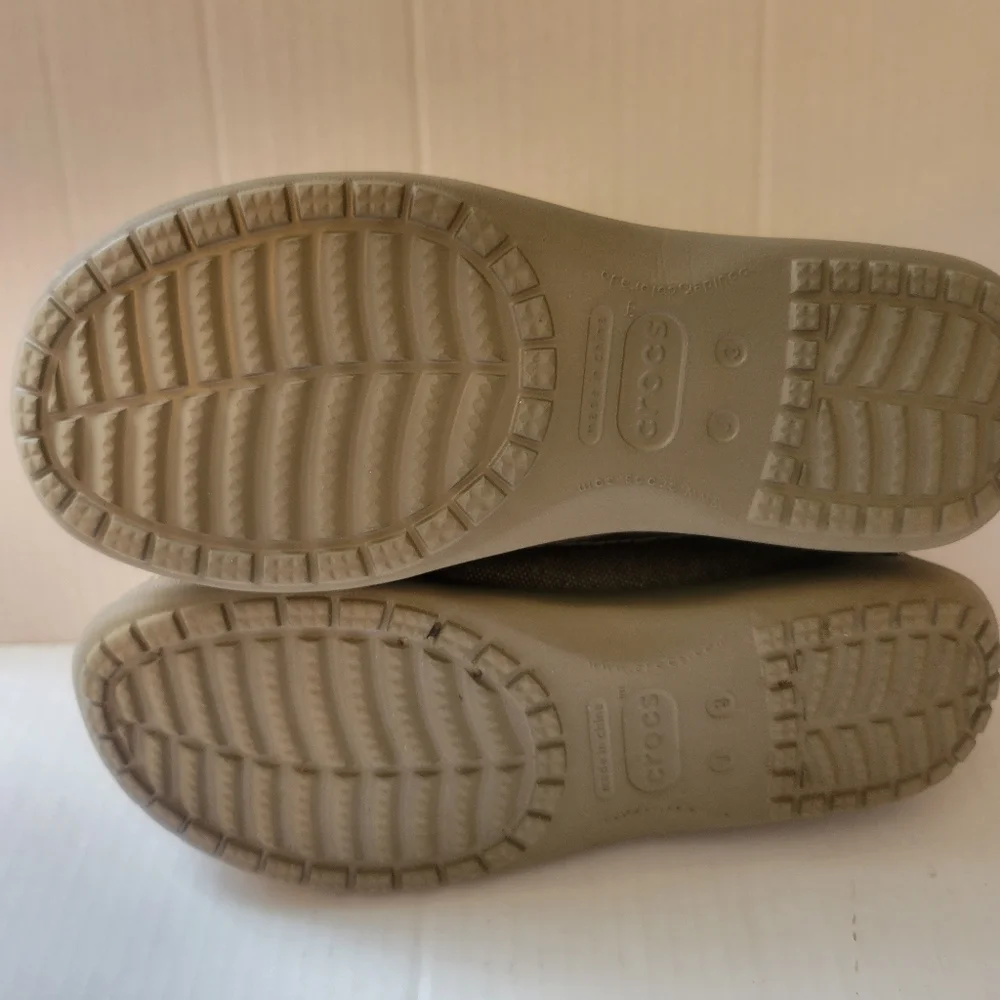 Crocs Kids Santa Cruz Slip-On Loafer Shoes‎ Size 3 Brown